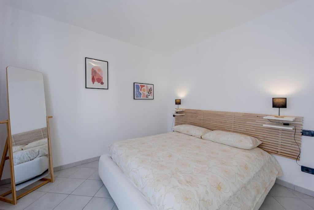 Fronte Mare-Piscina- Pista Ciclabile Apartment Империа Екстериор снимка